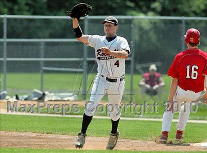 Thumbnail 2 in Pleasant Plains vs. Rochester (IHSA Class 2A Sectional Final) photogallery.