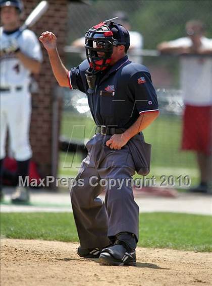 Thumbnail 3 in Pleasant Plains vs. Rochester (IHSA Class 2A Sectional Final) photogallery.