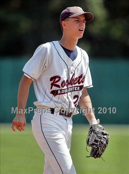 Thumbnail 2 in Pleasant Plains vs. Rochester (IHSA Class 2A Sectional Final) photogallery.