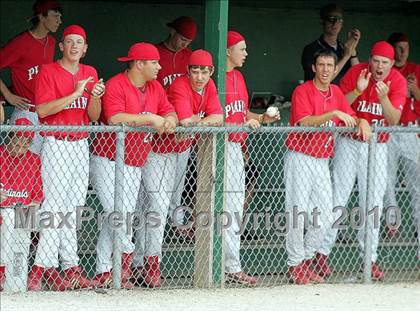 Thumbnail 2 in Pleasant Plains vs. Rochester (IHSA Class 2A Sectional Final) photogallery.