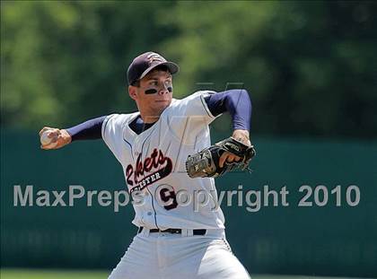 Thumbnail 2 in Pleasant Plains vs. Rochester (IHSA Class 2A Sectional Final) photogallery.