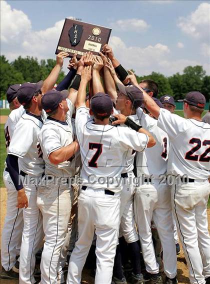 Thumbnail 1 in Pleasant Plains vs. Rochester (IHSA Class 2A Sectional Final) photogallery.