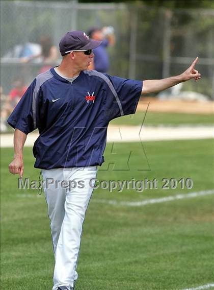 Thumbnail 3 in Pleasant Plains vs. Rochester (IHSA Class 2A Sectional Final) photogallery.