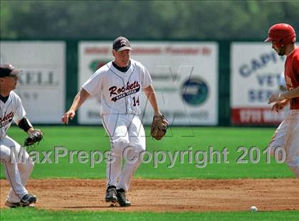 Thumbnail 1 in Pleasant Plains vs. Rochester (IHSA Class 2A Sectional Final) photogallery.