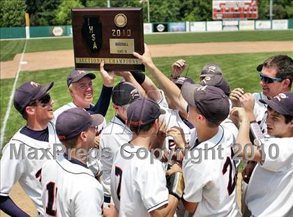 Thumbnail 3 in Pleasant Plains vs. Rochester (IHSA Class 2A Sectional Final) photogallery.