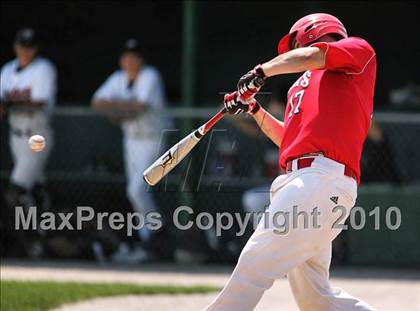 Thumbnail 2 in Pleasant Plains vs. Rochester (IHSA Class 2A Sectional Final) photogallery.