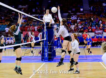 Thumbnail 3 in Bayfield vs. Manitou Springs (CHSAA 3A Playoff) photogallery.