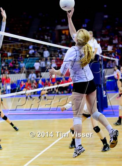 Thumbnail 1 in Bayfield vs. Manitou Springs (CHSAA 3A Playoff) photogallery.