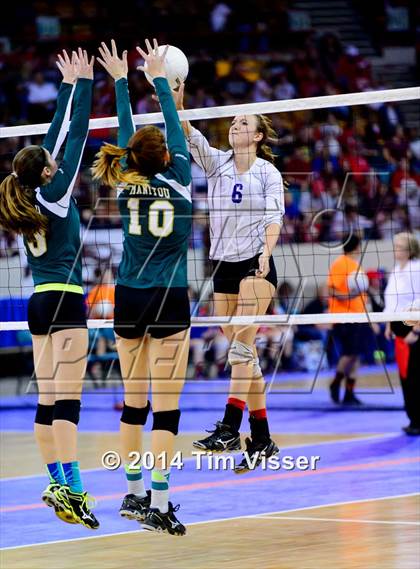 Thumbnail 3 in Bayfield vs. Manitou Springs (CHSAA 3A Playoff) photogallery.