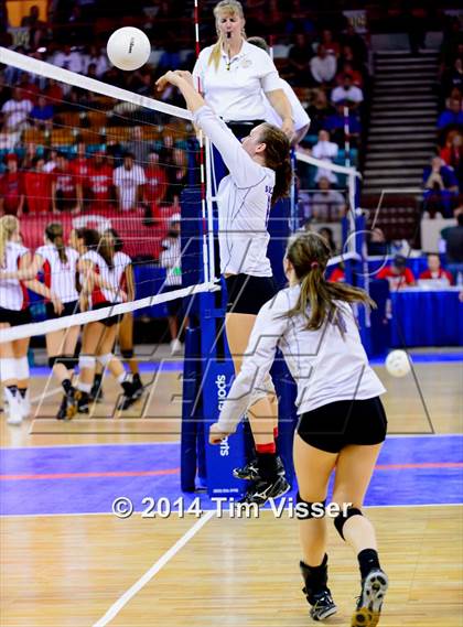 Thumbnail 3 in Bayfield vs. Manitou Springs (CHSAA 3A Playoff) photogallery.