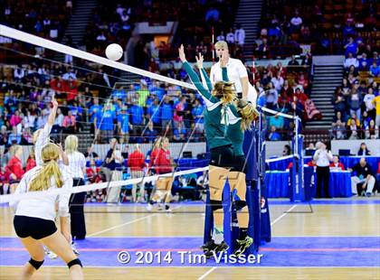 Thumbnail 2 in Bayfield vs. Manitou Springs (CHSAA 3A Playoff) photogallery.