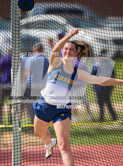 Thumbnail 1 in Rosehill Eagles Relays (Discus) photogallery.