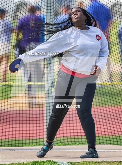 Thumbnail 3 in Rosehill Eagles Relays (Discus) photogallery.