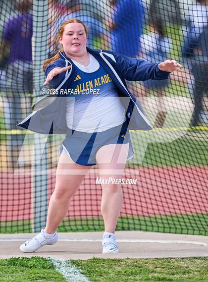 Thumbnail 2 in Rosehill Eagles Relays (Discus) photogallery.