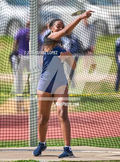 Thumbnail 2 in Rosehill Eagles Relays (Discus) photogallery.