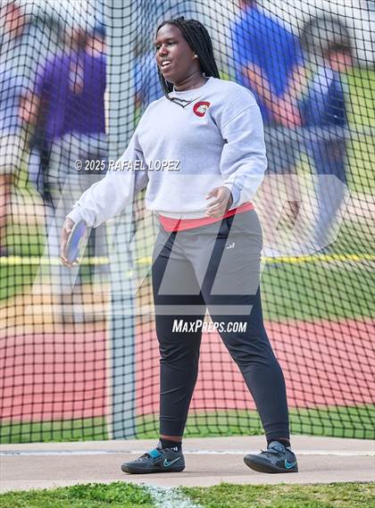 Thumbnail 1 in Rosehill Eagles Relays (Discus) photogallery.