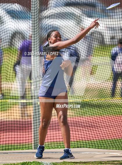 Thumbnail 3 in Rosehill Eagles Relays (Discus) photogallery.