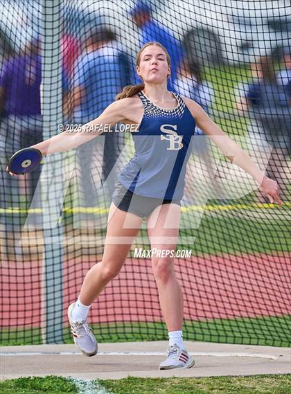 Thumbnail 2 in Rosehill Eagles Relays (Discus) photogallery.