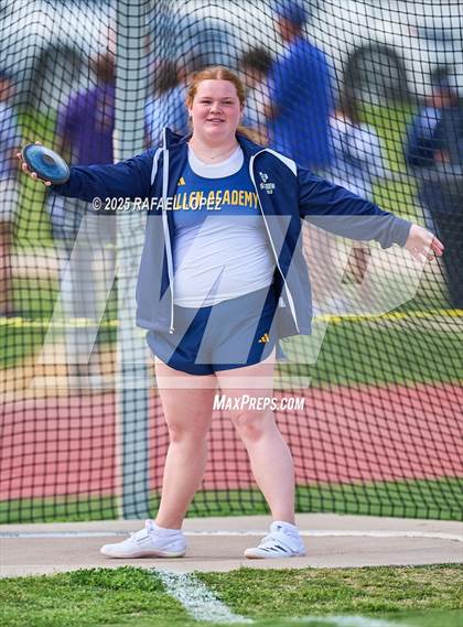 Thumbnail 1 in Rosehill Eagles Relays (Discus) photogallery.