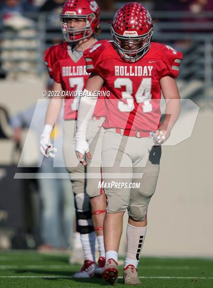 Thumbnail 1 in Bells vs. Holliday (UIL 3A D2 Regional Playoff) photogallery.