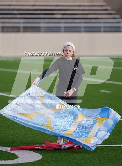 Thumbnail 2 in Bells vs. Holliday (UIL 3A D2 Regional Playoff) photogallery.