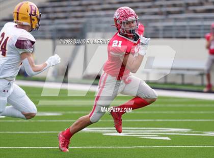 Thumbnail 2 in Bells vs. Holliday (UIL 3A D2 Regional Playoff) photogallery.