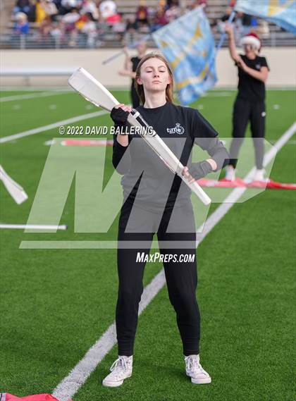 Thumbnail 2 in Bells vs. Holliday (UIL 3A D2 Regional Playoff) photogallery.