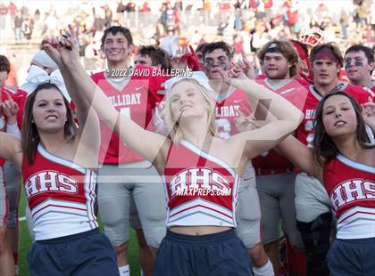 Thumbnail 3 in Bells vs. Holliday (UIL 3A D2 Regional Playoff) photogallery.