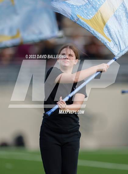 Thumbnail 1 in Bells vs. Holliday (UIL 3A D2 Regional Playoff) photogallery.