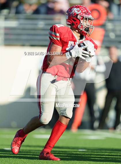 Thumbnail 1 in Bells vs. Holliday (UIL 3A D2 Regional Playoff) photogallery.