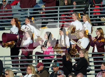 Thumbnail 2 in Bells vs. Holliday (UIL 3A D2 Regional Playoff) photogallery.