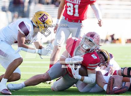Thumbnail 1 in Bells vs. Holliday (UIL 3A D2 Regional Playoff) photogallery.