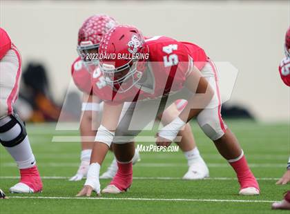 Thumbnail 1 in Bells vs. Holliday (UIL 3A D2 Regional Playoff) photogallery.