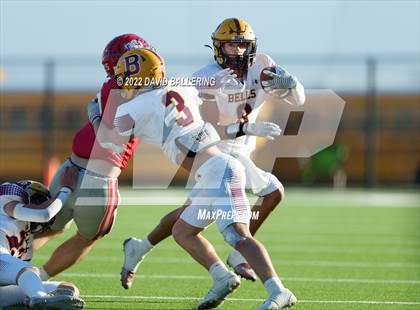 Thumbnail 3 in Bells vs. Holliday (UIL 3A D2 Regional Playoff) photogallery.
