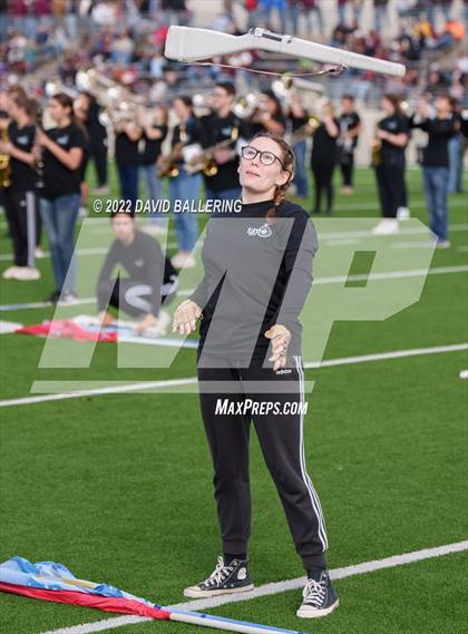 Thumbnail 1 in Bells vs. Holliday (UIL 3A D2 Regional Playoff) photogallery.