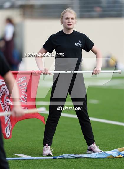 Thumbnail 1 in Bells vs. Holliday (UIL 3A D2 Regional Playoff) photogallery.