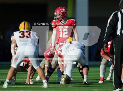 Thumbnail 1 in Bells vs. Holliday (UIL 3A D2 Regional Playoff) photogallery.