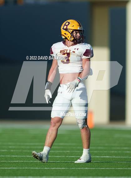 Thumbnail 1 in Bells vs. Holliday (UIL 3A D2 Regional Playoff) photogallery.