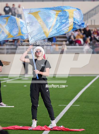 Thumbnail 3 in Bells vs. Holliday (UIL 3A D2 Regional Playoff) photogallery.