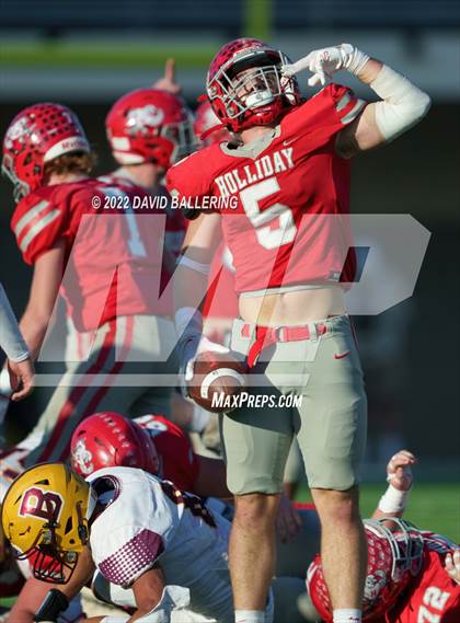 Thumbnail 3 in Bells vs. Holliday (UIL 3A D2 Regional Playoff) photogallery.