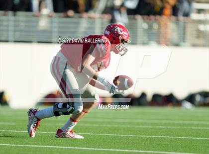Thumbnail 1 in Bells vs. Holliday (UIL 3A D2 Regional Playoff) photogallery.
