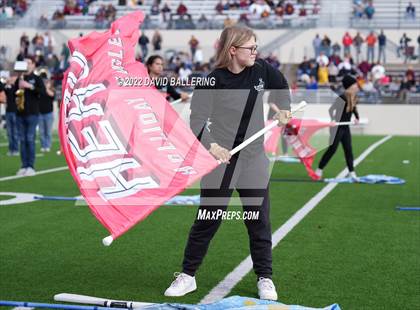 Thumbnail 3 in Bells vs. Holliday (UIL 3A D2 Regional Playoff) photogallery.