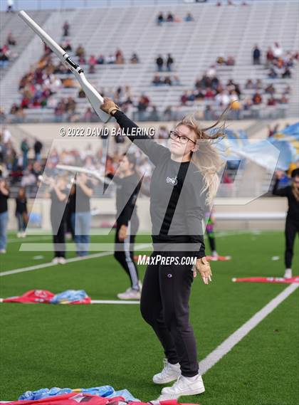 Thumbnail 2 in Bells vs. Holliday (UIL 3A D2 Regional Playoff) photogallery.