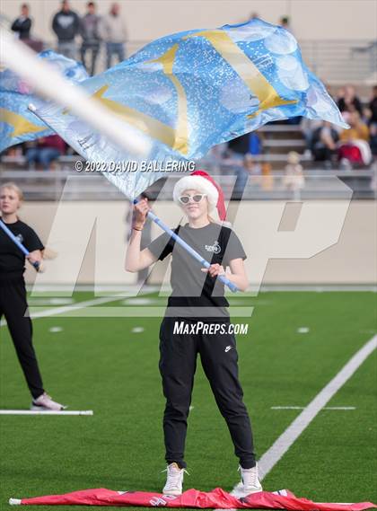 Thumbnail 1 in Bells vs. Holliday (UIL 3A D2 Regional Playoff) photogallery.