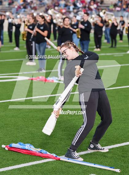 Thumbnail 3 in Bells vs. Holliday (UIL 3A D2 Regional Playoff) photogallery.