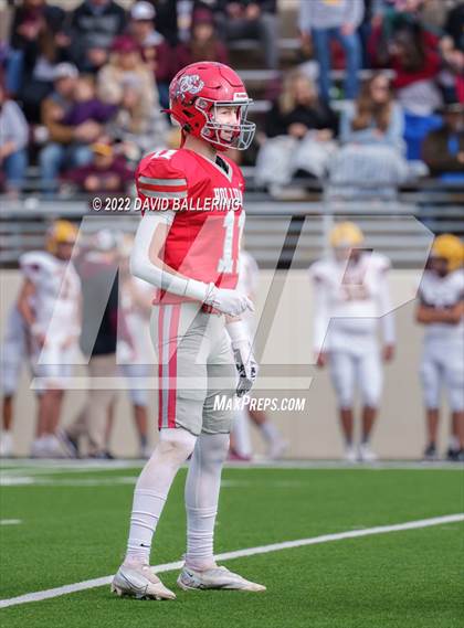 Thumbnail 3 in Bells vs. Holliday (UIL 3A D2 Regional Playoff) photogallery.