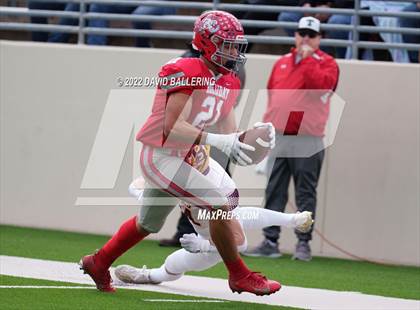 Thumbnail 3 in Bells vs. Holliday (UIL 3A D2 Regional Playoff) photogallery.