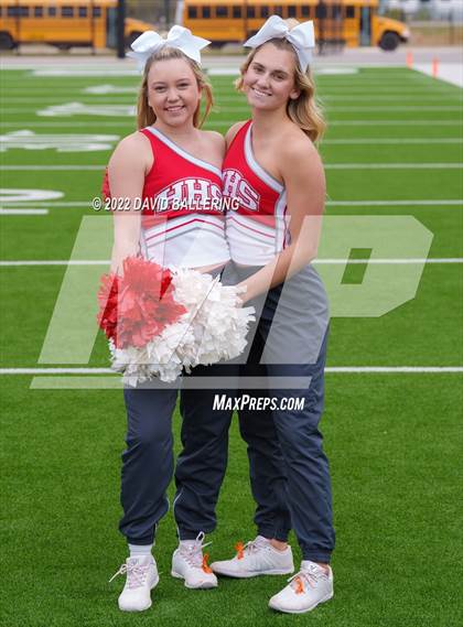 Thumbnail 3 in Bells vs. Holliday (UIL 3A D2 Regional Playoff) photogallery.