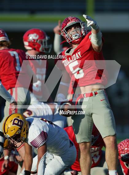 Thumbnail 1 in Bells vs. Holliday (UIL 3A D2 Regional Playoff) photogallery.