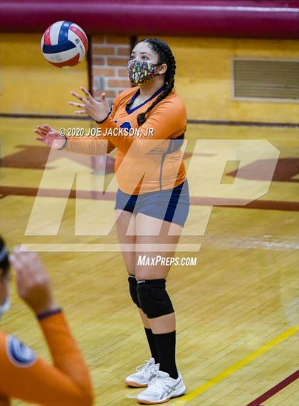 Thumbnail 2 in Cienega @ Salpointe Catholic photogallery.